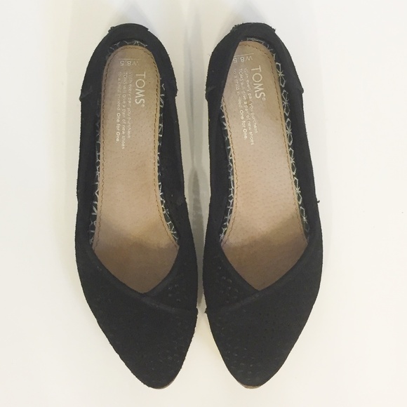 TOMS Black Suede Pointy Toe Flats 8.5M - Picture 3 of 5